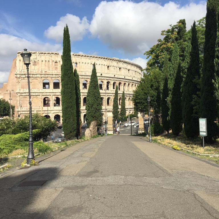 Colosseum-Apartments Rzym Zewnętrze zdjęcie